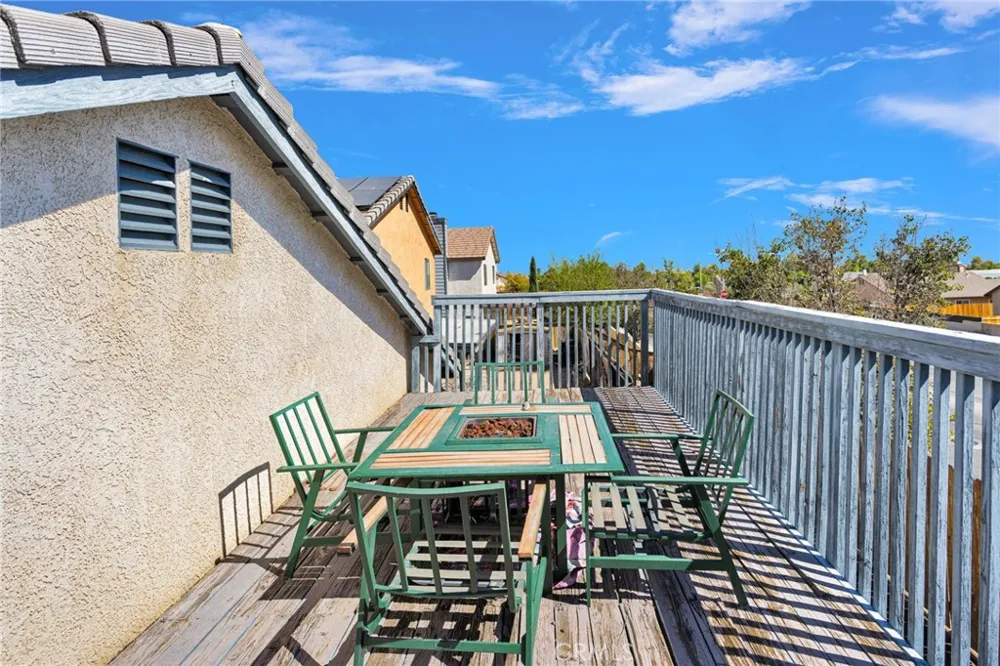 12461 Emeraldstone Victorville, CA 92392