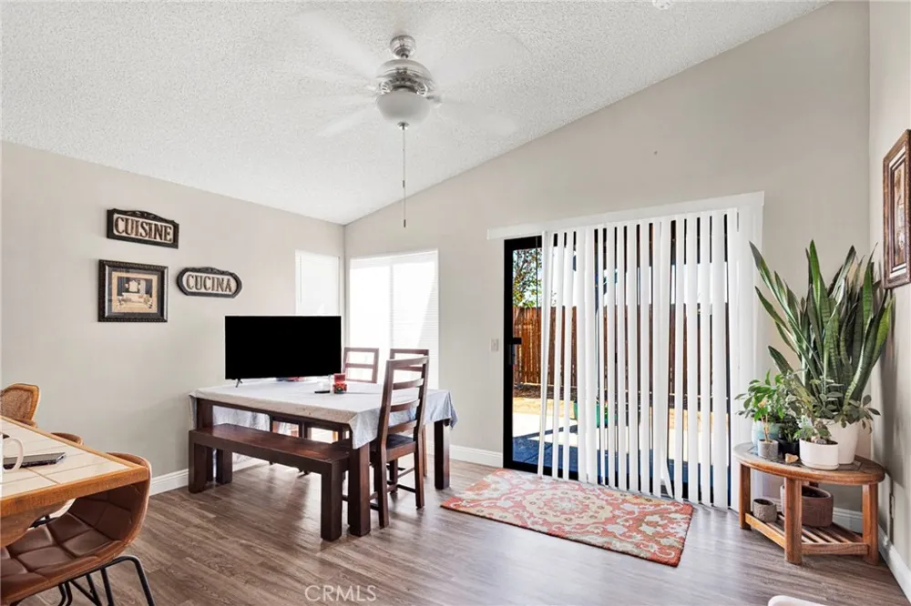 12461 Emeraldstone Victorville, CA 92392