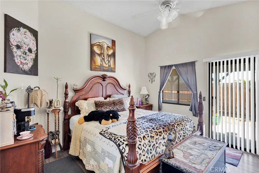 12461 Emeraldstone Victorville, CA 92392