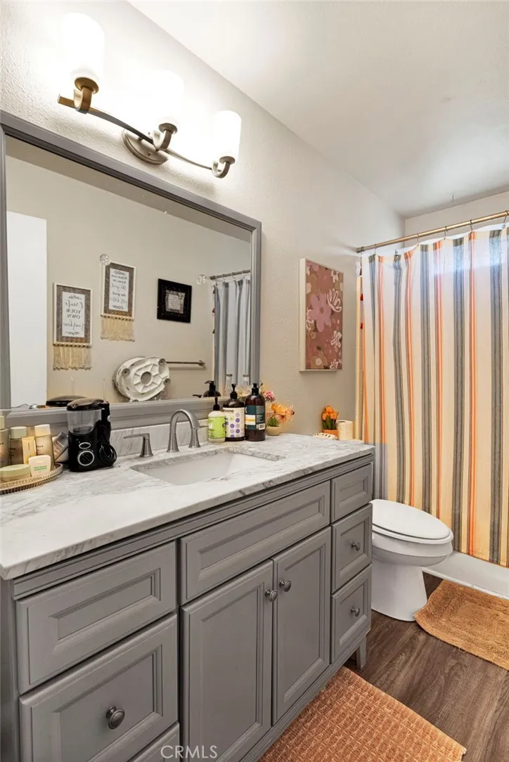 12461 Emeraldstone Victorville, CA 92392