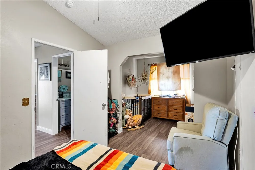 12461 Emeraldstone Victorville, CA 92392