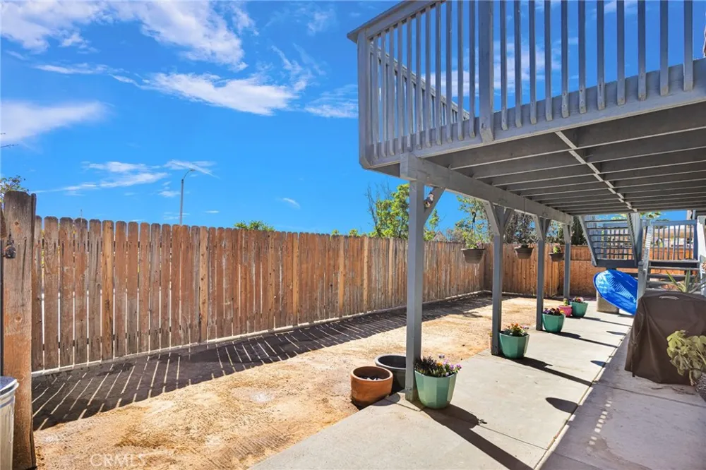 12461 Emeraldstone Victorville, CA 92392