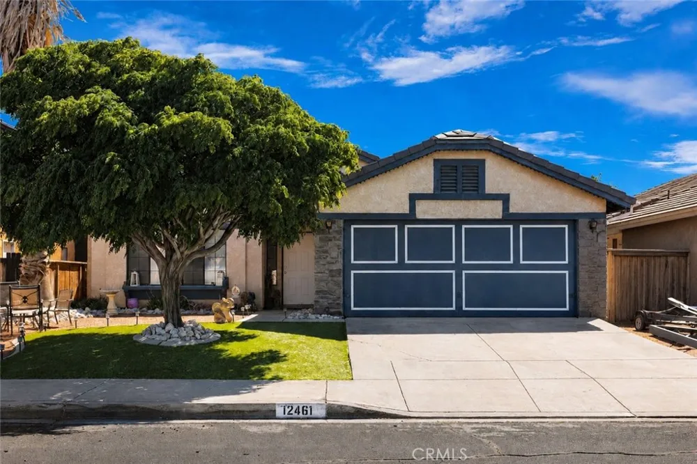 12461 Emeraldstone Victorville, CA 92392