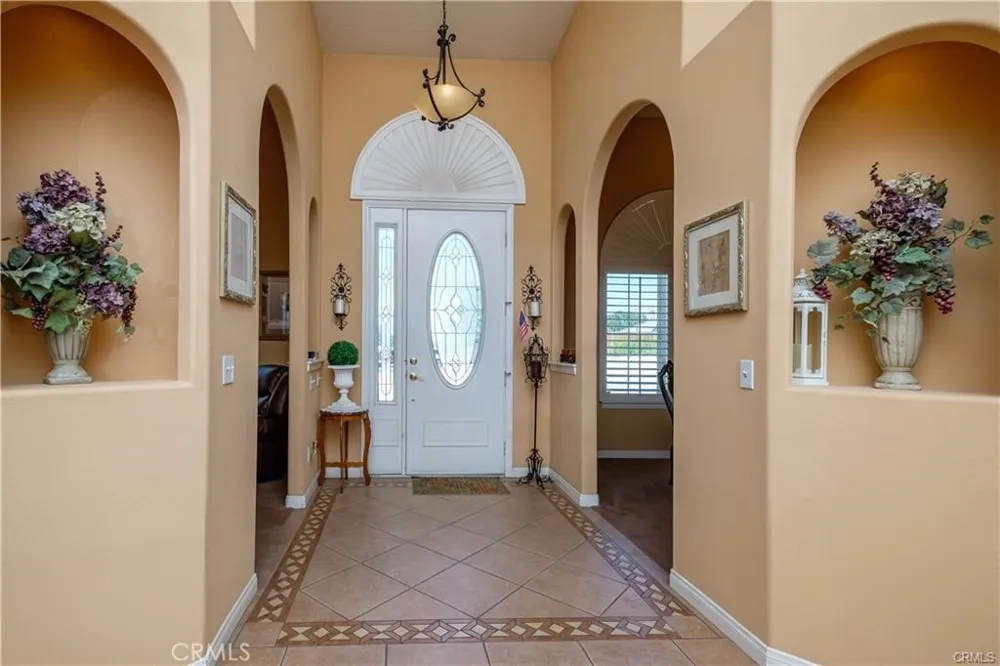 18572 Olalee Lane Apple Valley, CA 92307