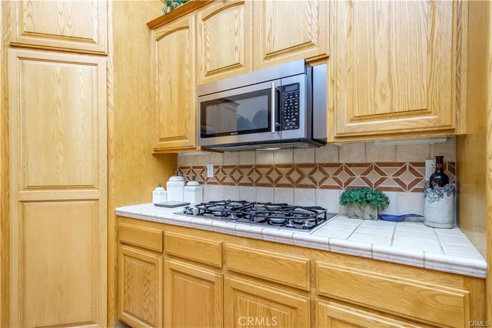 18572 Olalee Lane Apple Valley, CA 92307