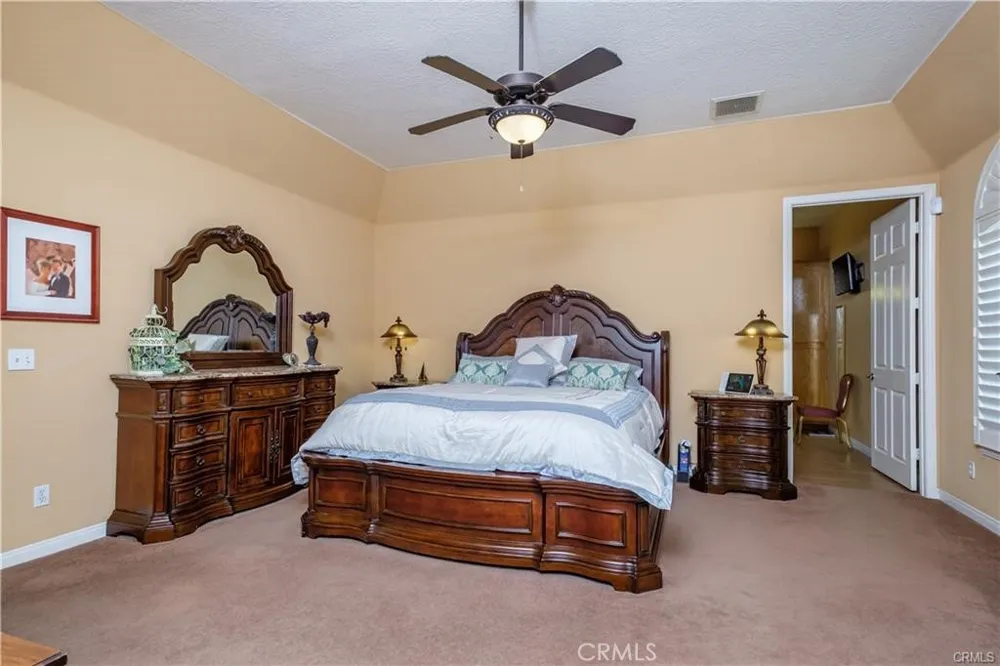18572 Olalee Lane Apple Valley, CA 92307