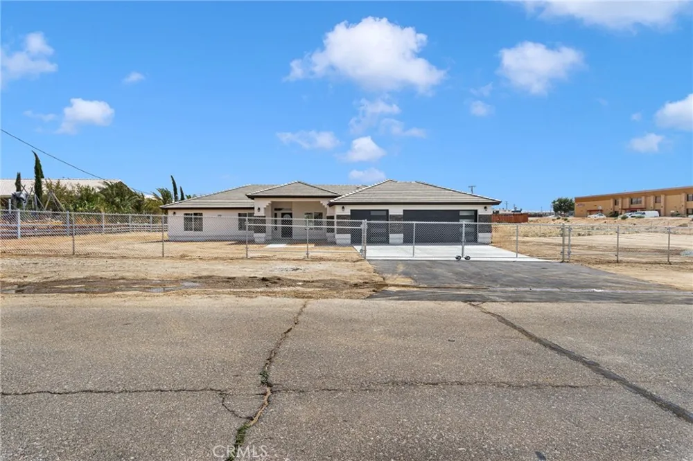 17723 Sycamore Street Hesperia, CA 92345
