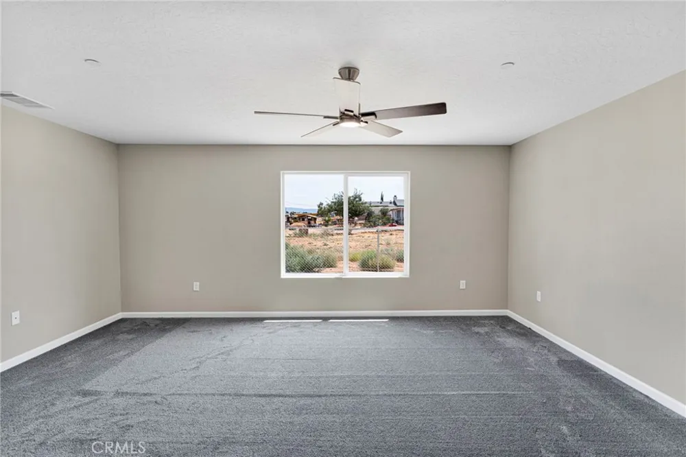 17723 Sycamore Street Hesperia, CA 92345