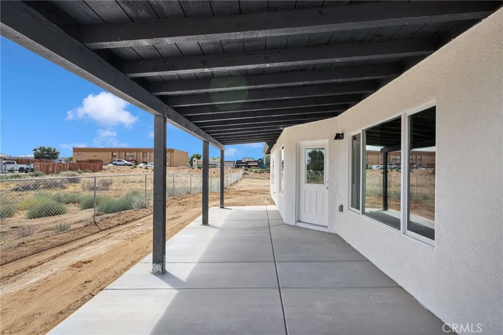 17723 Sycamore Street Hesperia, CA 92345