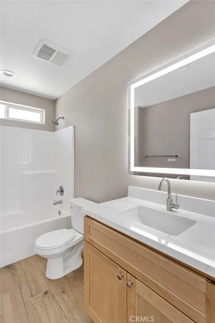 17723 Sycamore Street Hesperia, CA 92345