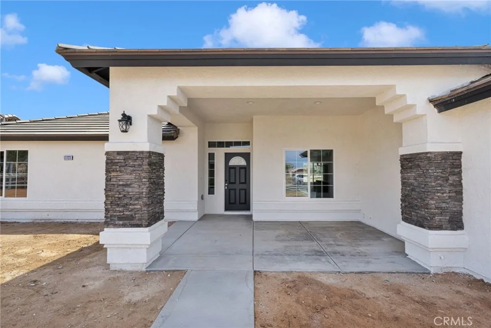 17723 Sycamore Street Hesperia, CA 92345