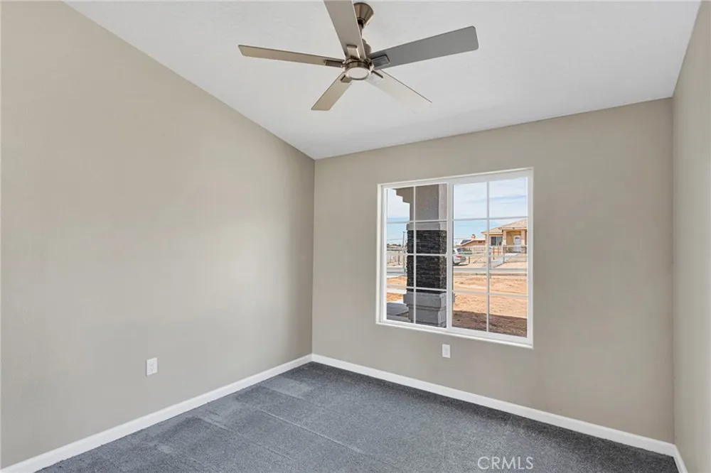 17723 Sycamore Street Hesperia, CA 92345