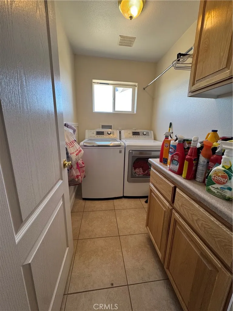 10575 Estrella Apple Valley, CA 92308