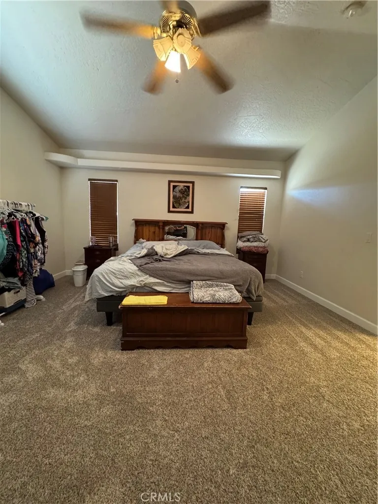 10575 Estrella Apple Valley, CA 92308