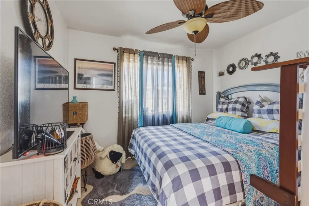 9172 Jacaranda Hesperia, CA 92345