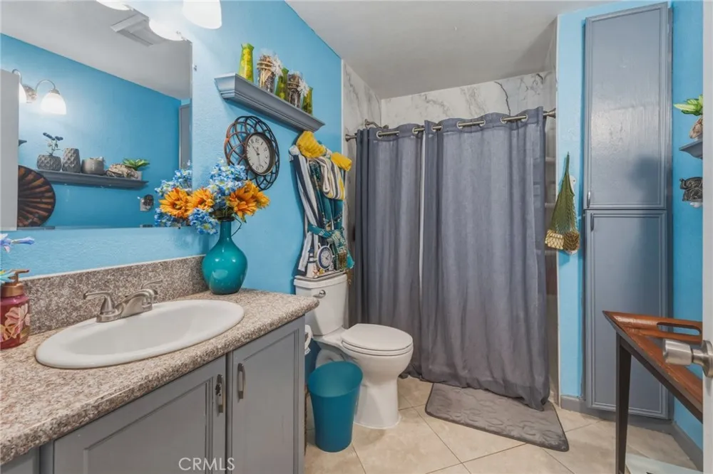 9172 Jacaranda Hesperia, CA 92345