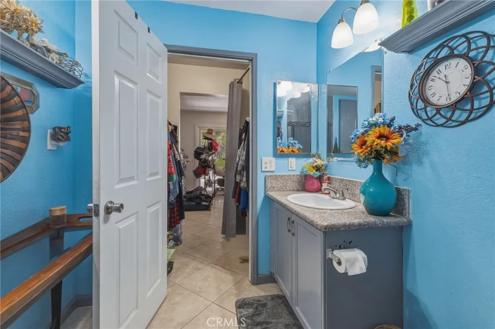 9172 Jacaranda Hesperia, CA 92345