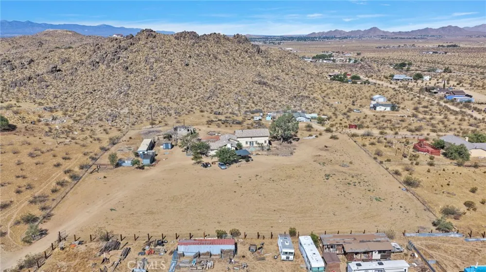 24716 McRoberts Apple Valley, CA 92307