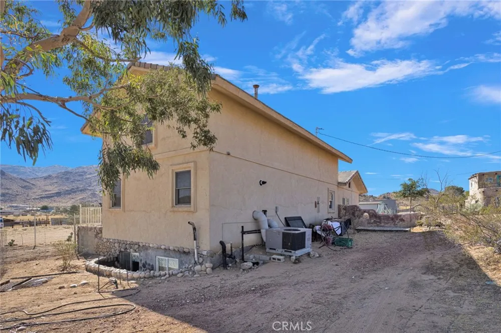 24716 McRoberts Apple Valley, CA 92307
