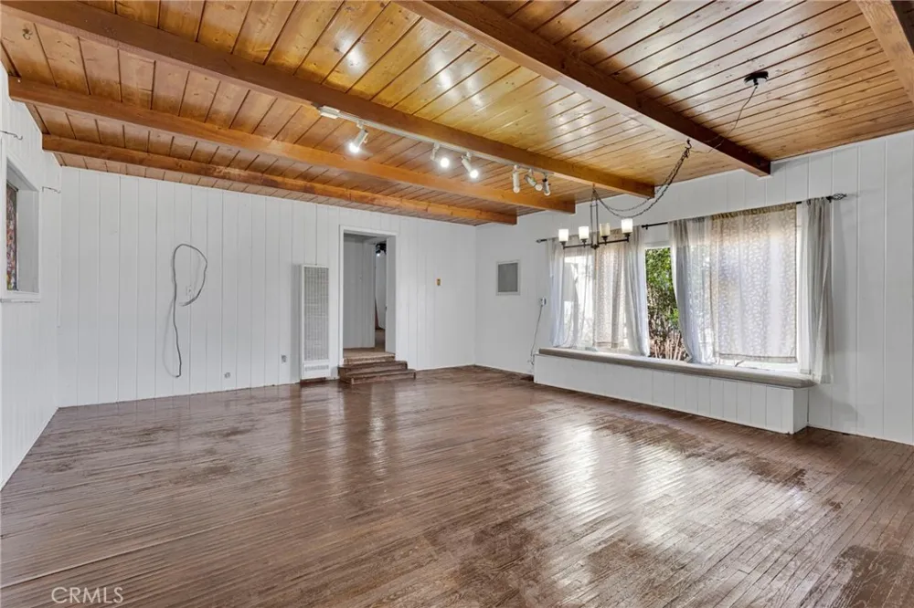24716 McRoberts Apple Valley, CA 92307