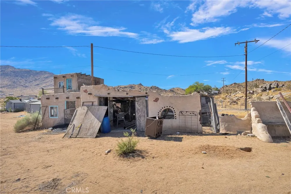 24716 McRoberts Apple Valley, CA 92307