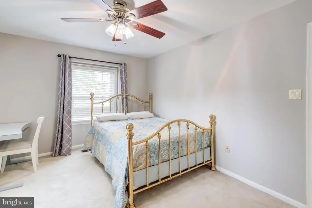 2329 S ROLFE STREET Arlington, VA 22202