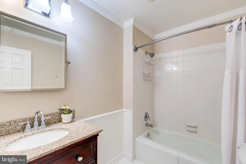 2329 S ROLFE STREET Arlington, VA 22202