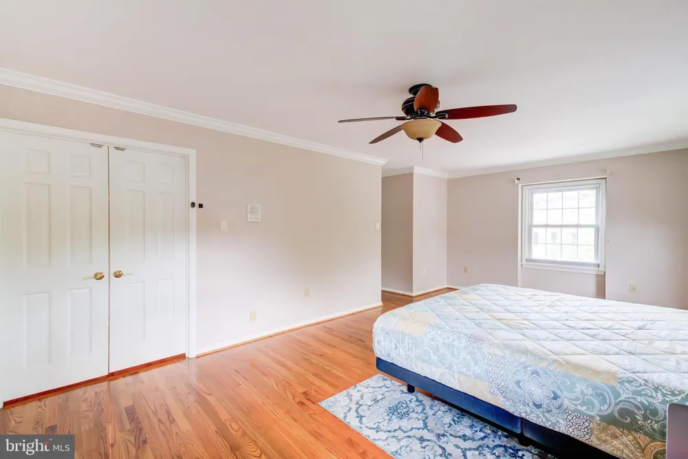 2329 S ROLFE STREET Arlington, VA 22202