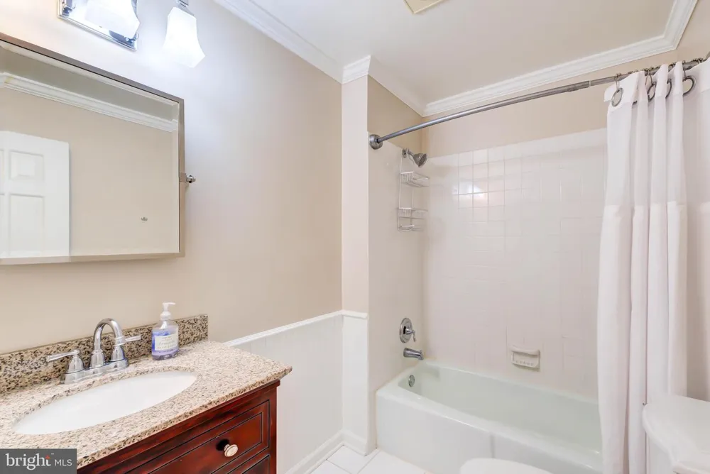 2329 S ROLFE STREET Arlington, VA 22202