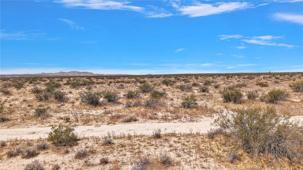 C AVENUE Adelanto, CA 92301