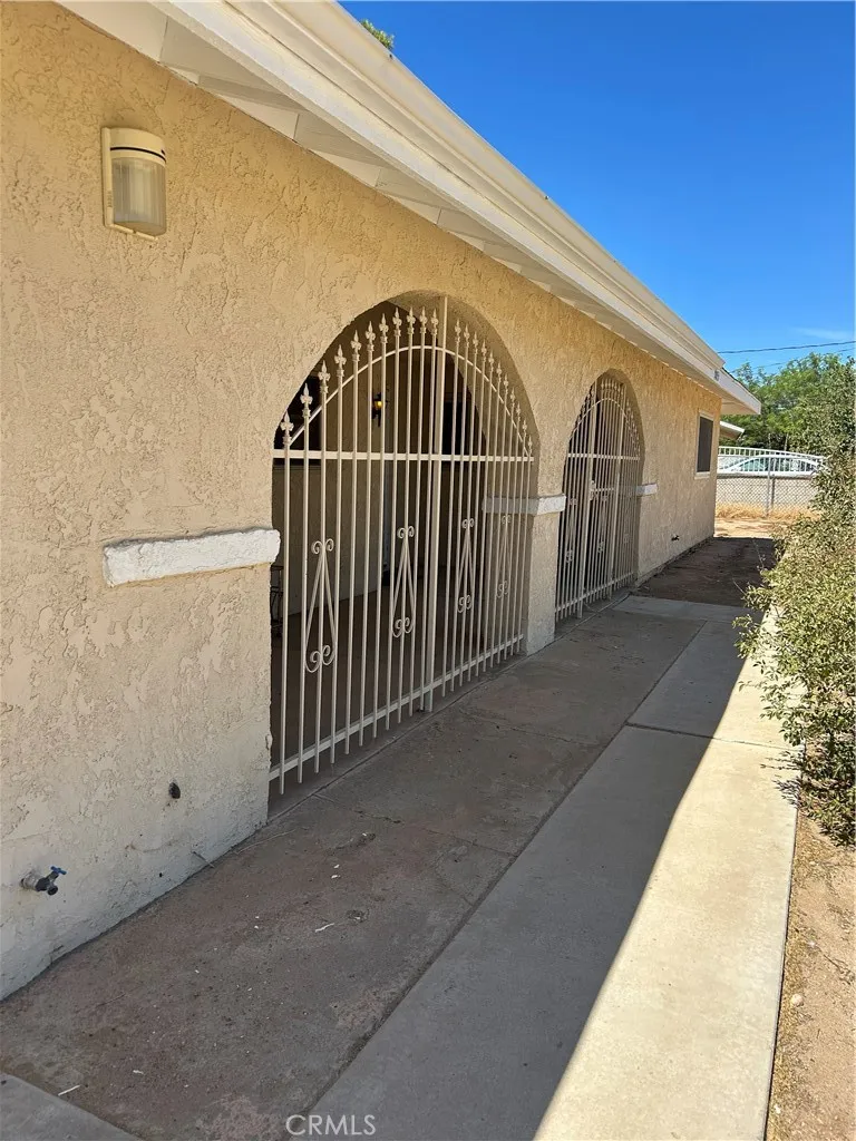17035 Deodar Hesperia, CA 92345