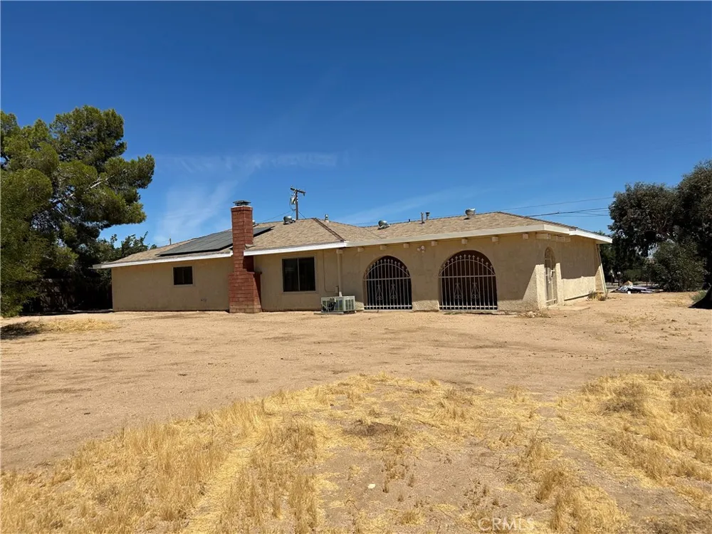 17035 Deodar Hesperia, CA 92345