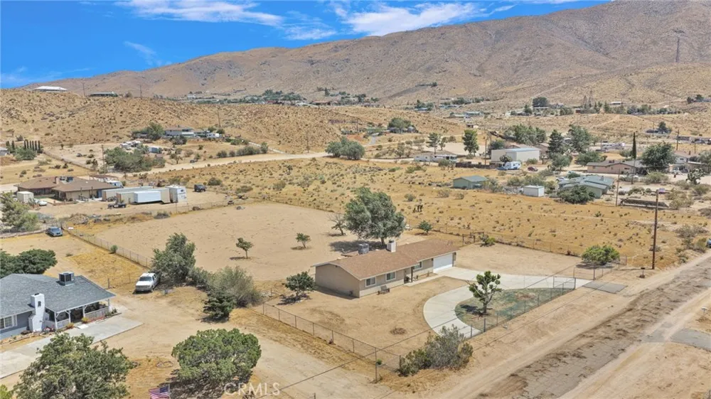 9515 Yucca Street Apple Valley, CA 92308
