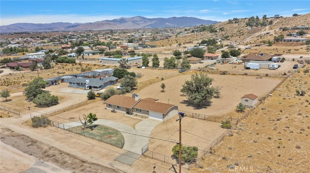 9515 Yucca Street Apple Valley, CA 92308