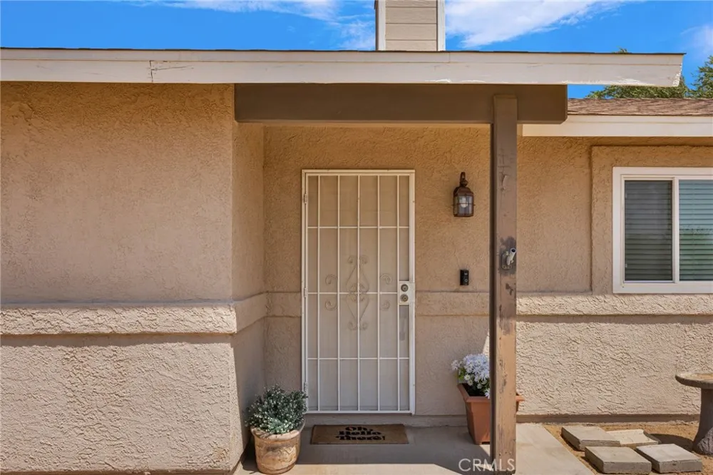 9515 Yucca Street Apple Valley, CA 92308