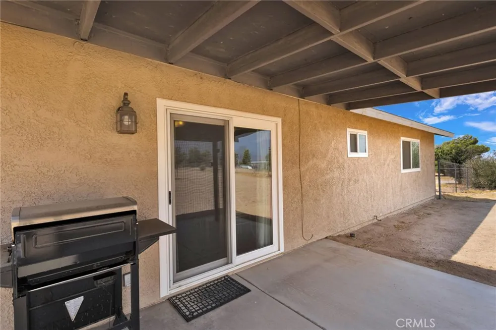 9515 Yucca Street Apple Valley, CA 92308