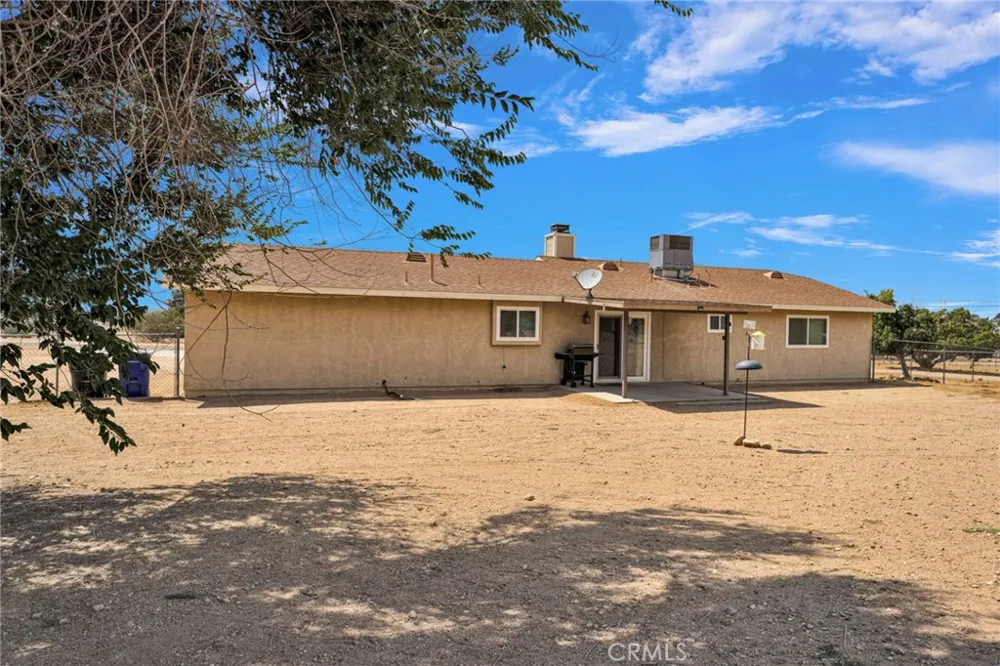9515 Yucca Street Apple Valley, CA 92308