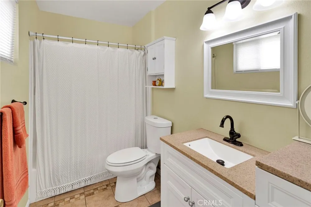 9515 Yucca Street Apple Valley, CA 92308