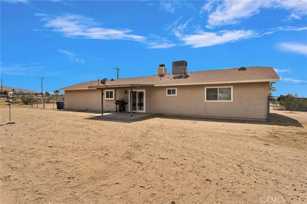 9515 Yucca Street Apple Valley, CA 92308