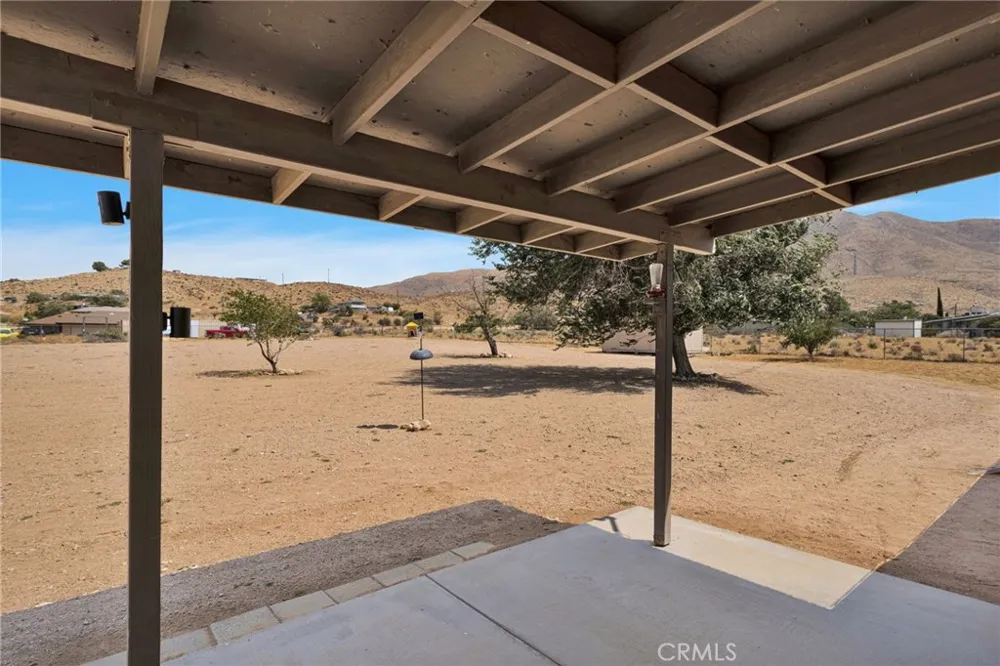 9515 Yucca Street Apple Valley, CA 92308