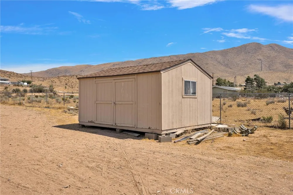 9515 Yucca Street Apple Valley, CA 92308