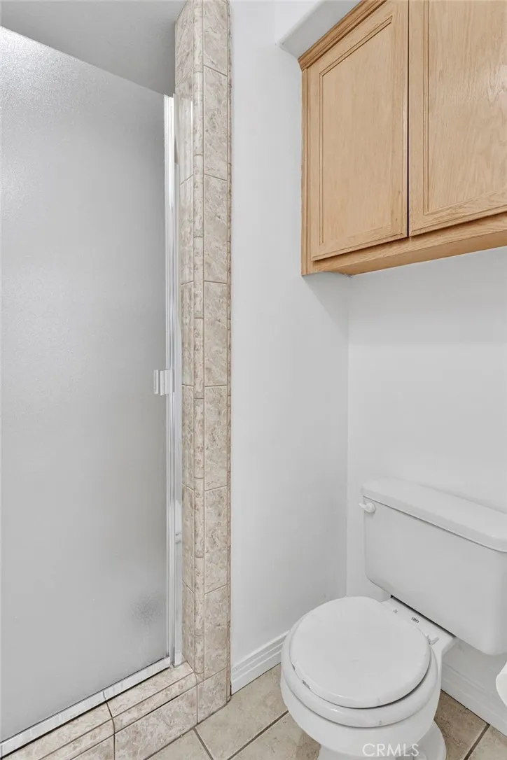 9352 Cedar Street Oak Hills, CA 92344