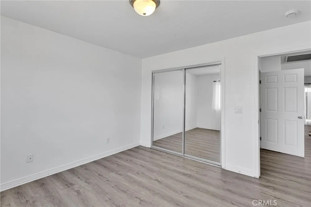 9352 Cedar Street Oak Hills, CA 92344