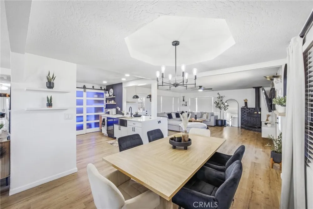 19185 Shoshonee Apple Valley, CA 92307
