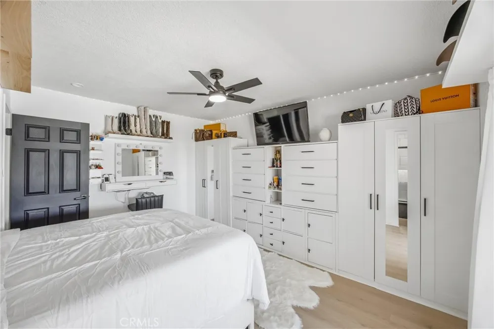 19185 Shoshonee Apple Valley, CA 92307