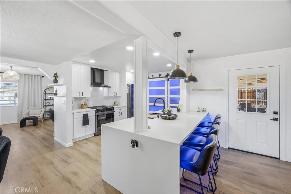 19185 Shoshonee Apple Valley, CA 92307