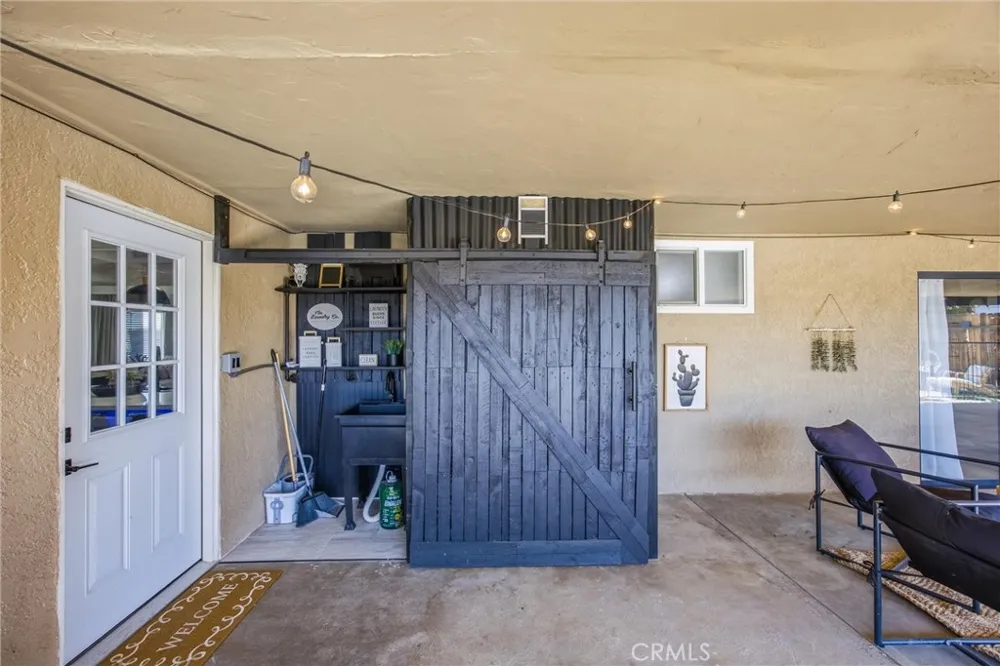 19185 Shoshonee Apple Valley, CA 92307
