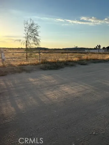 9934 Lager Phelan, CA 92371