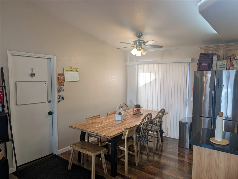 16410 Smoke Tree Hesperia, CA 92345