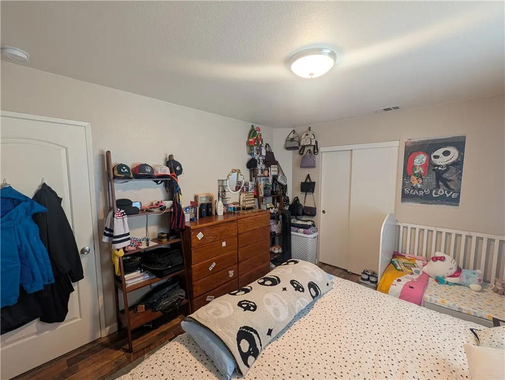 16410 Smoke Tree Hesperia, CA 92345